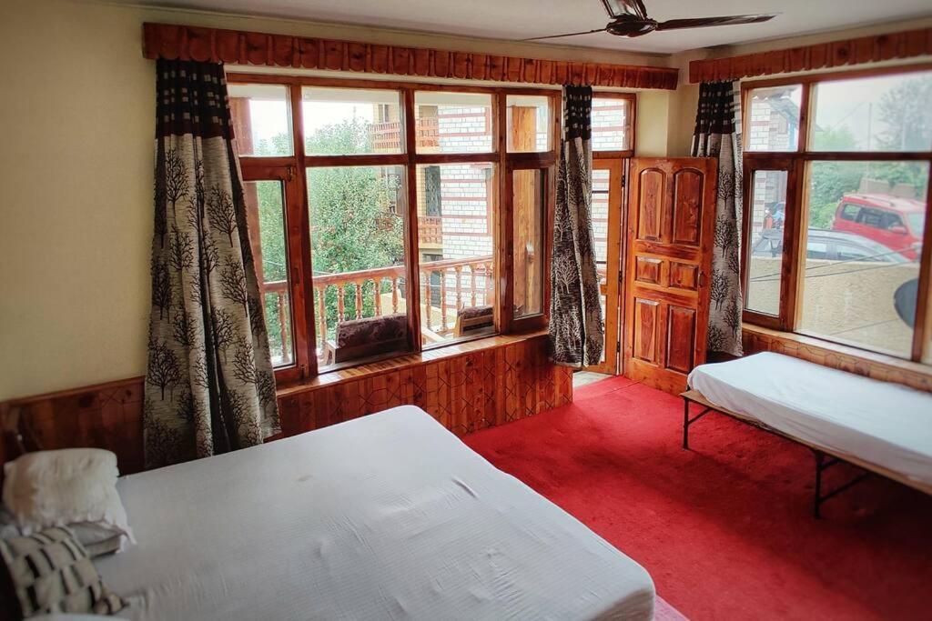Aroma TARU VILLA / cottage ,Manali Esterno foto