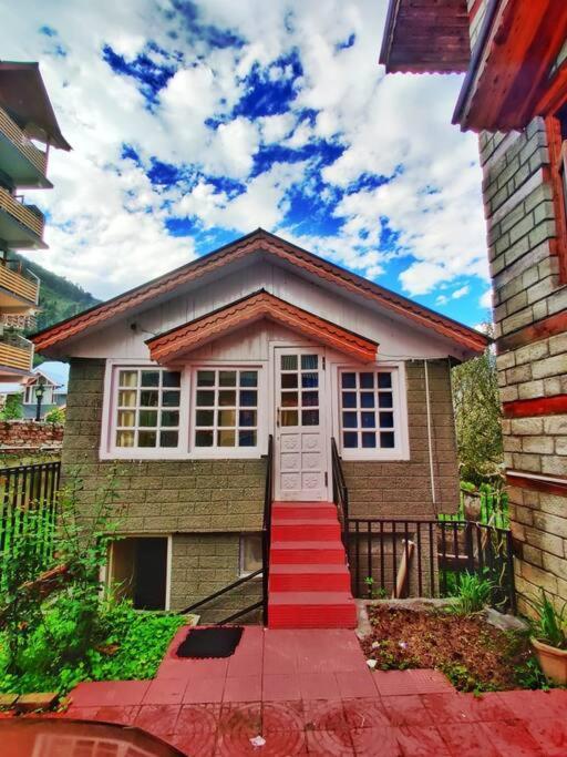 Aroma TARU VILLA / cottage ,Manali Esterno foto