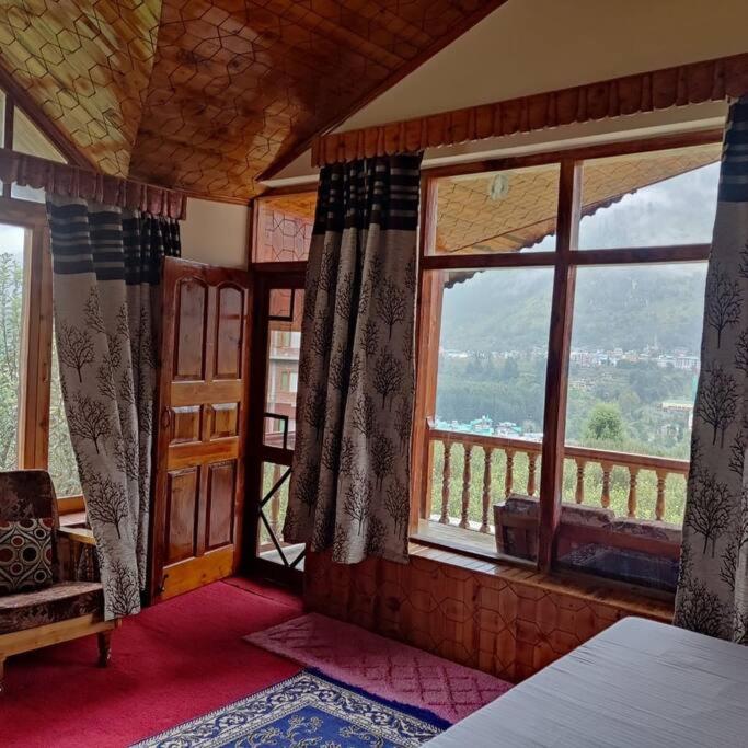 Aroma TARU VILLA / cottage ,Manali Esterno foto