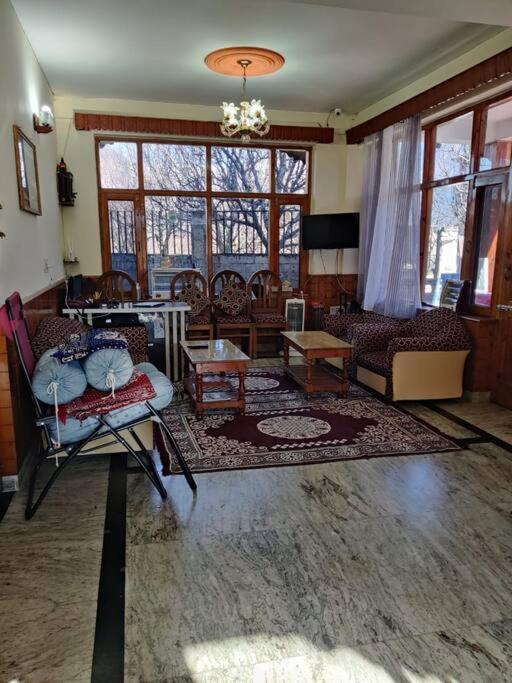 Aroma TARU VILLA / cottage ,Manali Esterno foto