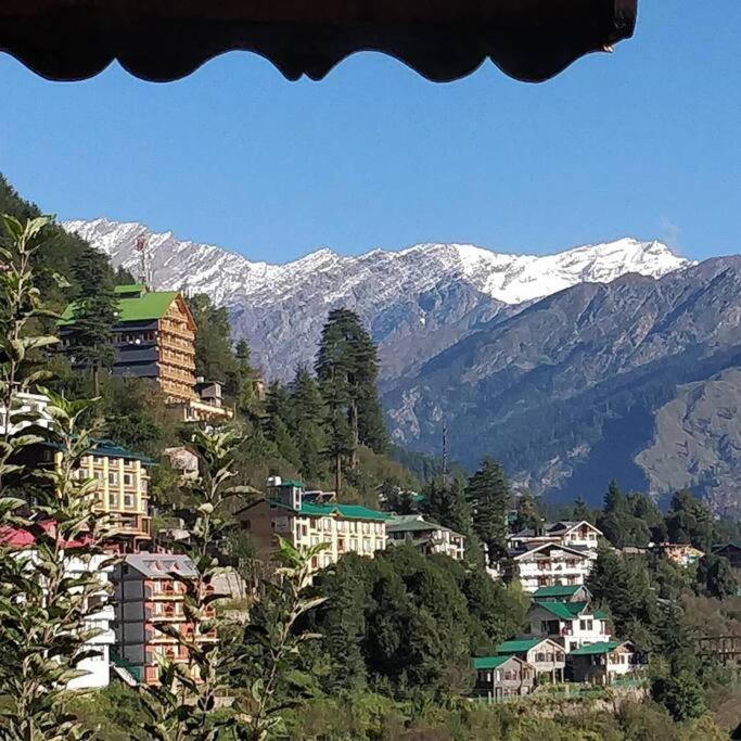 Aroma TARU VILLA / cottage ,Manali Esterno foto